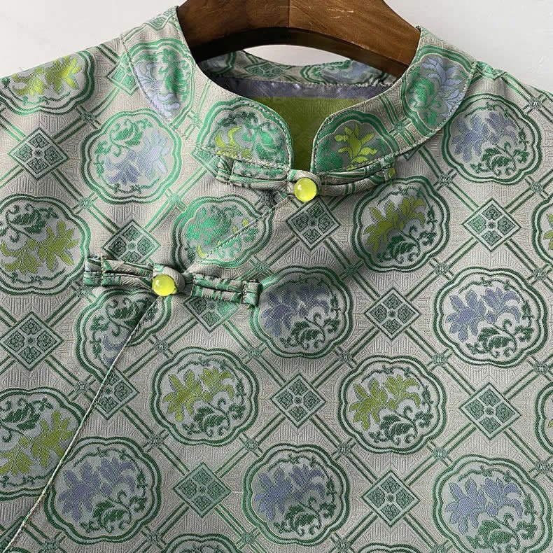 Common mistakes to avoid when washing xiangyunsha silk, including water temperature warnings and agitation prevention for decades of wear.