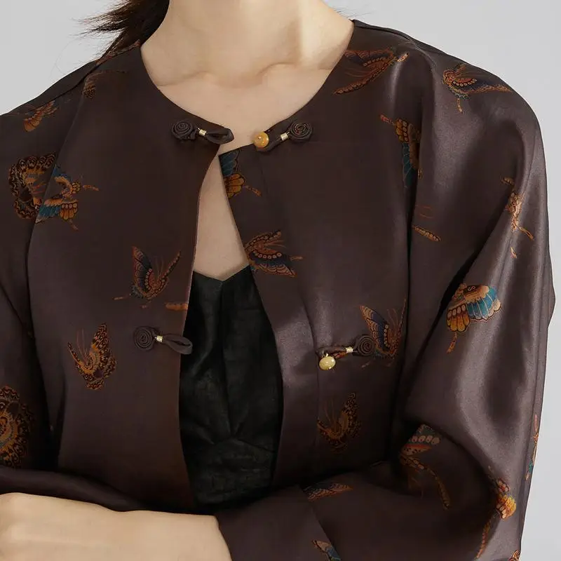 Common mistakes to avoid when caring for Xiangyunsha Silk garments