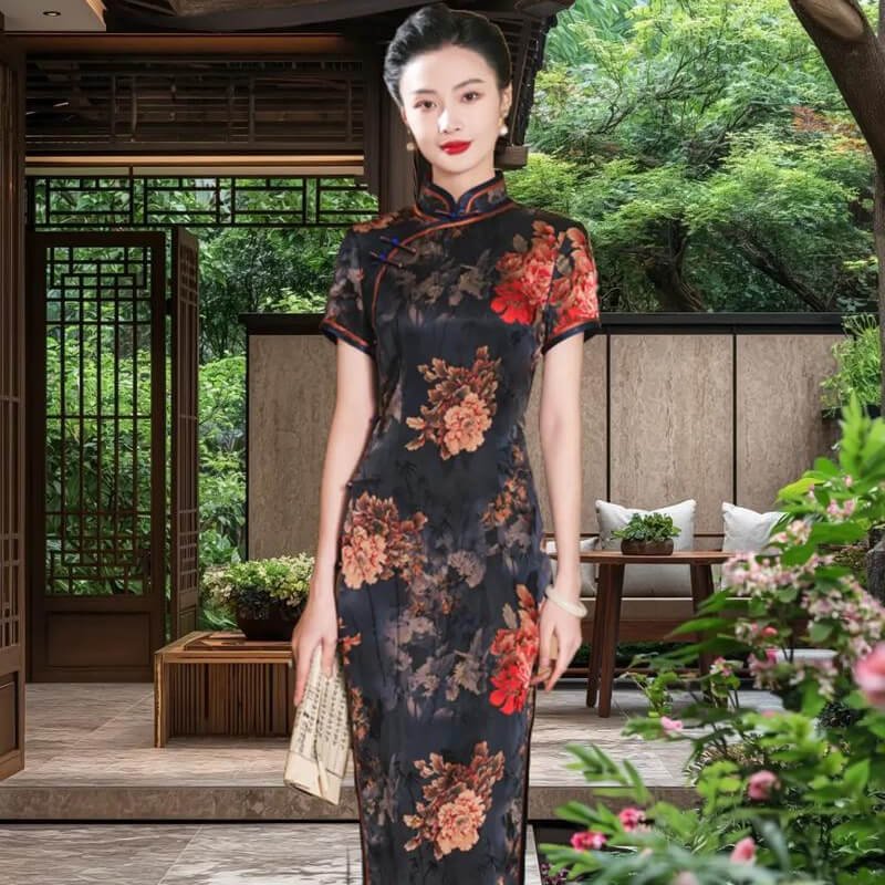 Natural plant dye patterns on Xiangyunsha Silk Cheongsam showcasing eco-friendly appeal.