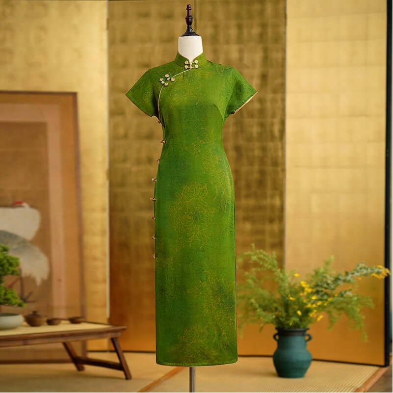 Close-up of Xiangyunsha Silk fabric texture, showcasing the luxurious